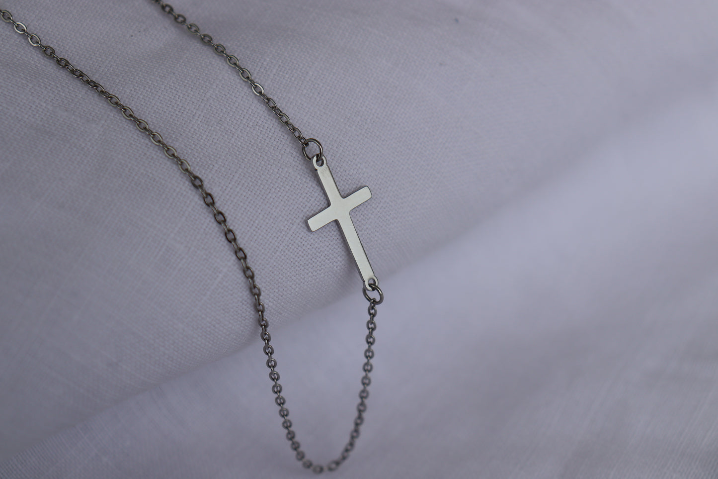 Collana Croce Asimmetrica