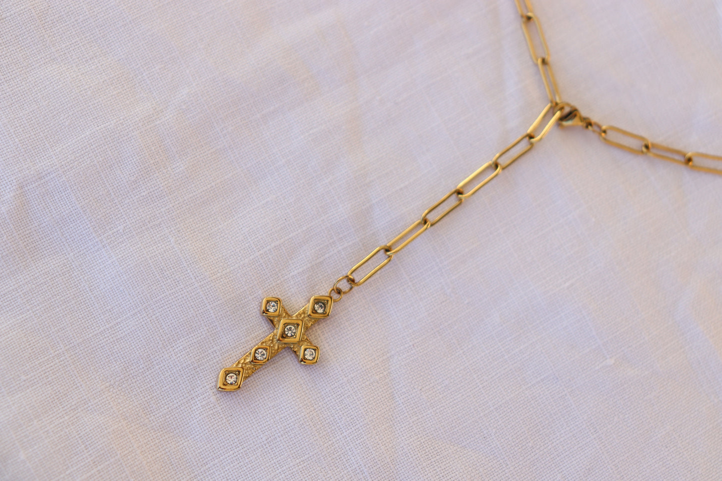 Collana Croce Zirconi