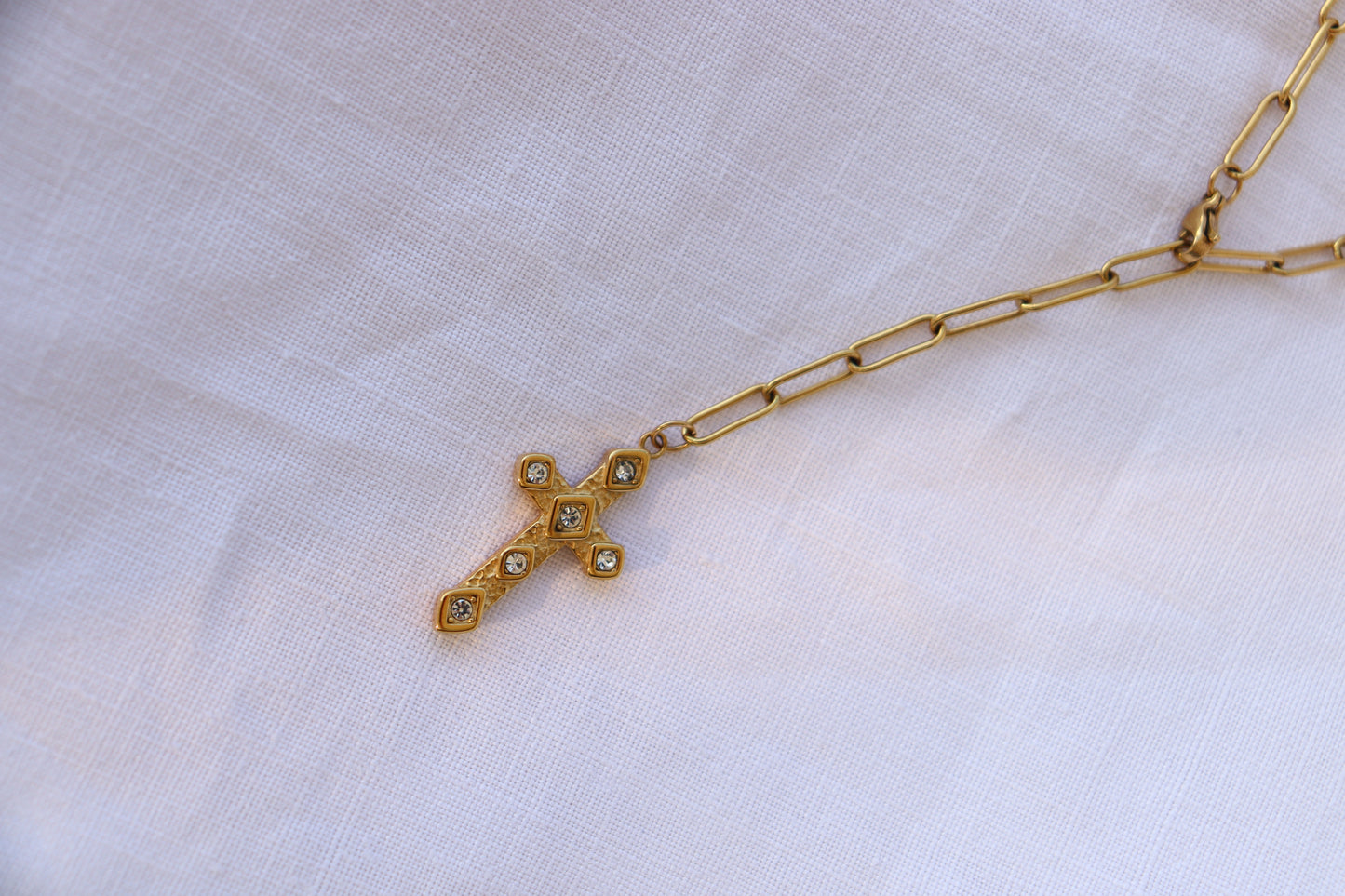 Collana Croce Zirconi